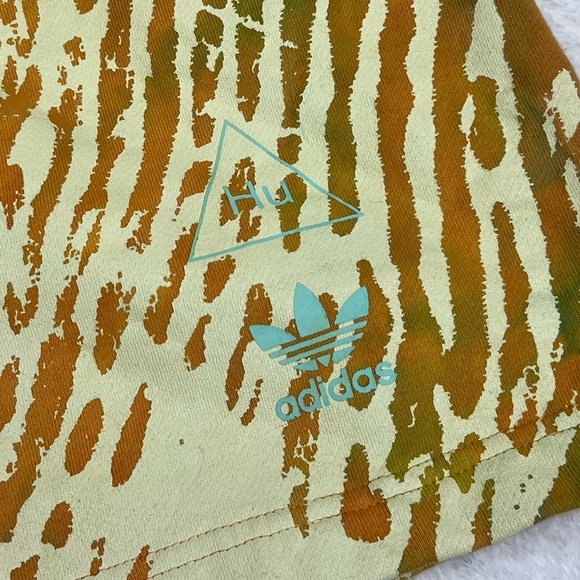 Adidas x Pharrell Williams HU Shorts Mens Large Yellow AOP Graphic Casual Size S - Picture 7 of 15